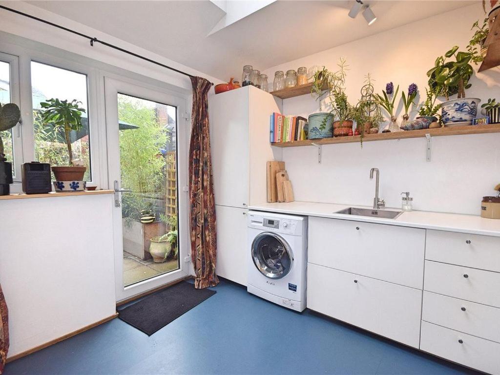 Georgian Terrace Town House In Mid Wales Villa นิวทาวน์ ภายนอก รูปภาพ