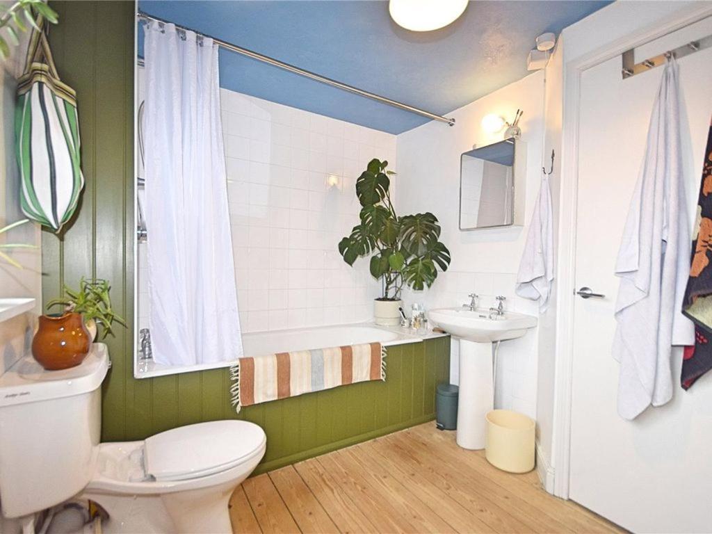 Georgian Terrace Town House In Mid Wales Villa นิวทาวน์ ภายนอก รูปภาพ